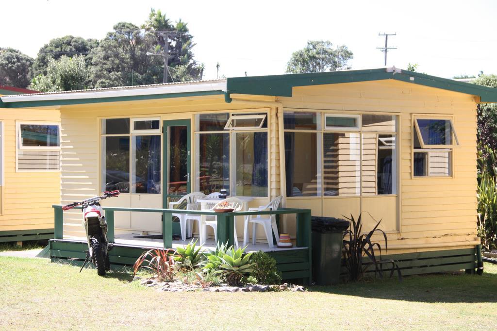 Baylys Beach Holiday Park חדר תמונה