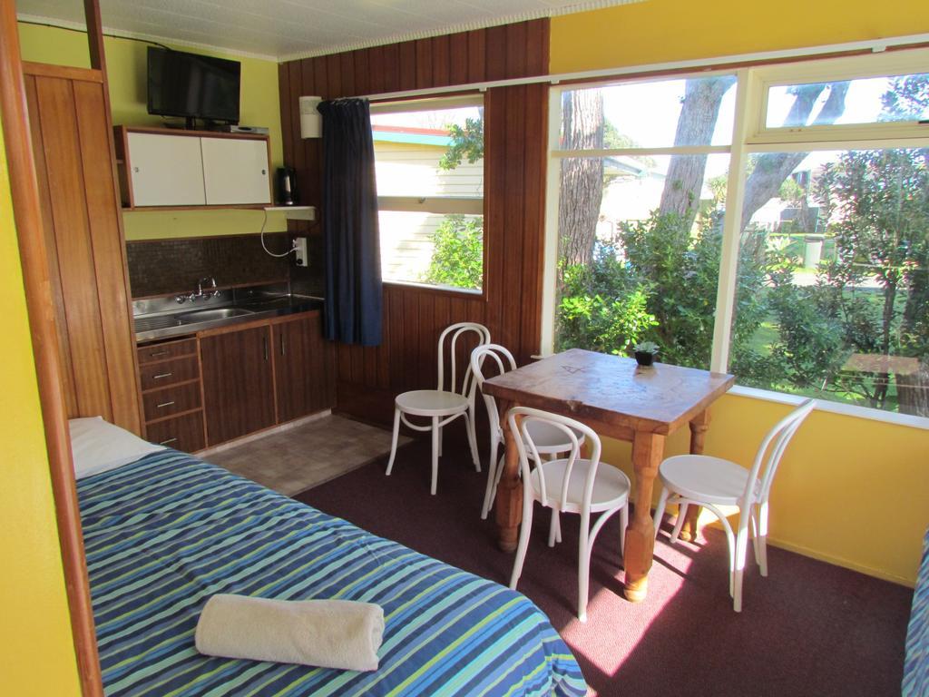 Baylys Beach Holiday Park חדר תמונה
