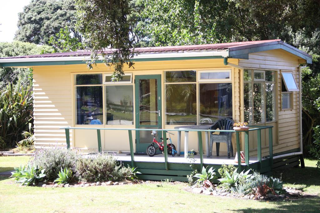 Baylys Beach Holiday Park חדר תמונה